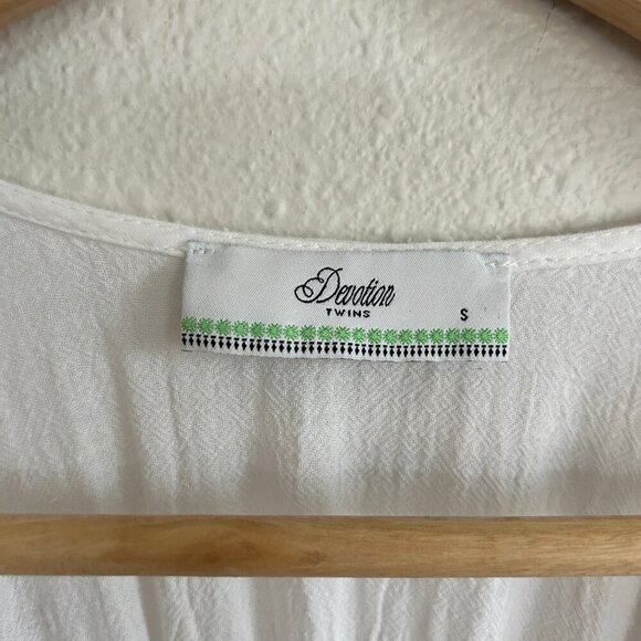 Devotion Twins Dress White Gauze Ruffle Midi V-Neck 3/4 Sleeve Peasant - Picture 7 of 8